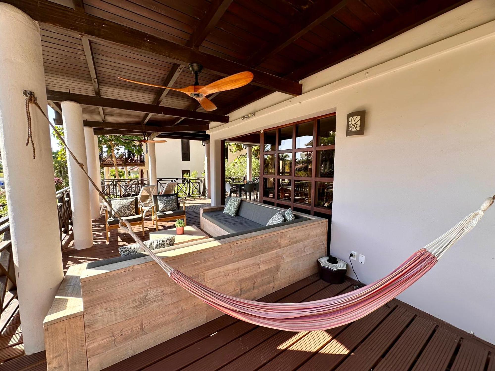 Blue Bay Beach Villas & Apartments Extérieur photo